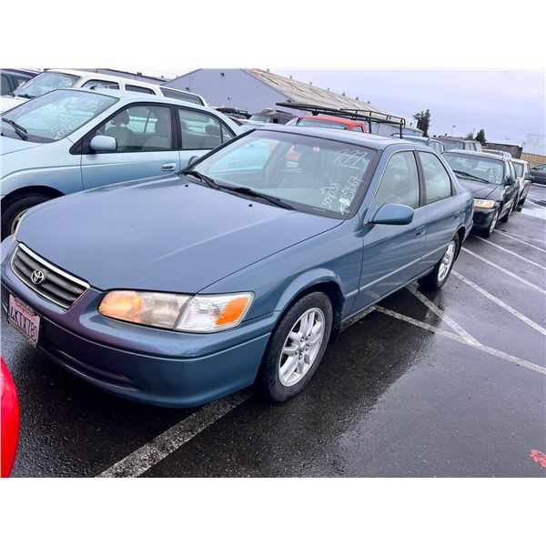 2000 Toyota Camry LE V6