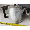 Image 2 : 4 strainers & aluminum tea pots