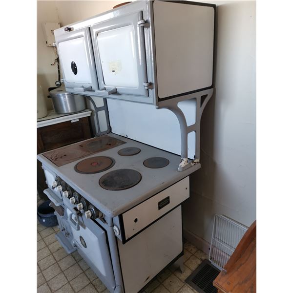 Antique McClary wood u0026 electric cook stove (one of the first models) -  Schmalz Auctions