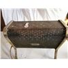 Image 4 : Antique A2 Heater with nickel sides
