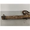 Image 6 : Horse pulling Wagon Bar (38" Long)