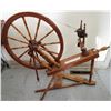 Image 1 : 1912 Antique Spinning Wheel