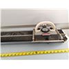 Image 2 : Antique Knit King Auto-Knitter