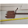 Image 3 : Antique Spade (3.5ft shaft)