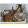 Image 1 : Lot of Assorted antique items (includes vase, decor, ash-tray, Candle holders)