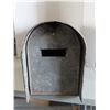 Image 2 : 1917 Rural tin mail box 25"long x 15"high