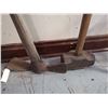 Image 4 : Antique sledge hammer & Grub Hoe