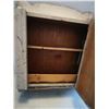 Image 4 : Antique Medicine Cabinet with mirror (17.5" x 22.5")
