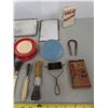 Image 3 : Lot of Vintage Medical & Hygiene items