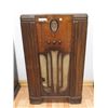Image 1 : Antique 1940's Philco Radio