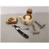 Image 2 : Vintage Cup, razors, brush, and straight razor, Razor blade sharpener