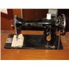 Image 4 : Antique Singer Sewing machine & desk with 4 drawers