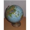 Image 1 : Vintage World Globe