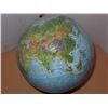 Image 3 : Vintage World Globe