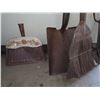 Image 3 : Lot of Antique broom, shovel, dustpan, Sheers