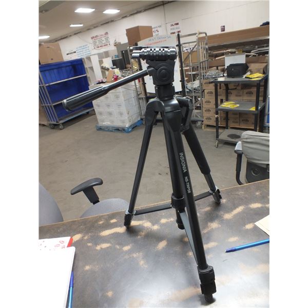 Insignia NS-TRP58 Tripod