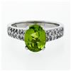 Image 4 : 14K White Gold 2.47 ctw Oval Peridot & Dual Row Pave Diamond Solitaire Ring