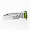 Image 5 : 14K White Gold 2.47 ctw Oval Peridot & Dual Row Pave Diamond Solitaire Ring