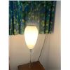 Image 3 : Vintage Swag Lamp