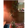 Image 1 : Potted Artificial Plant