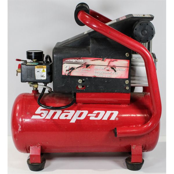 SNAP-ON 3 GALLON OIL FREE AIR COMPRESSOR 