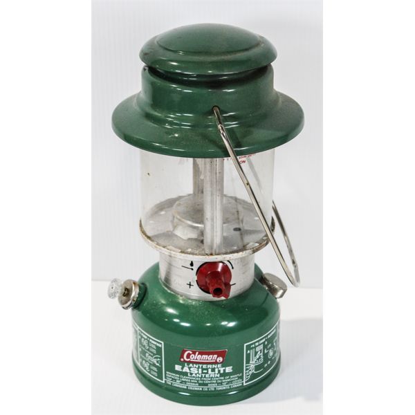 VINTAGE COLEMAN MODEL 321B CAMP LANTERN