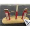 Image 2 : Dinky Toys Metal Esso Gas Pumps with Sign + Base- Base is 4 1/2'' x 1 1/2'' and Sign Height is 5'' 