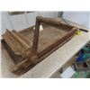 Image 3 : Tray Style Crank Butter Churn 32'' x 20'' x 4'' 