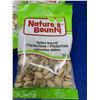 Image 2 : Nature's Bounty Salted Natural Pistachios (4 x 80g)