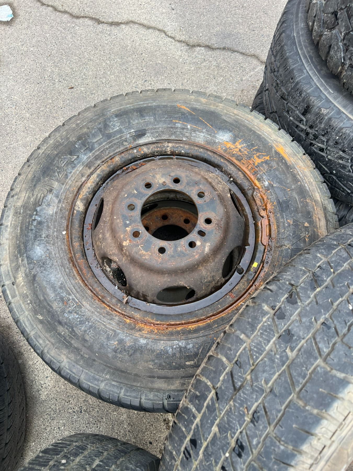 Mismatching Rims 4 MISMATCH TIRE SIZES HEAVY DUTY RIMS