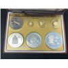 Image 1 : TURKS & CAICOS 1975 1975 COIN SET AGE OF EXPLORATION 7 COIN PROOF SET 3 GOLD AND 3 SILVER COINS