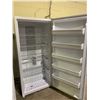 Image 2 : FRIGIDAIRE STANDING FREEZER MODEL FFFH20F3W