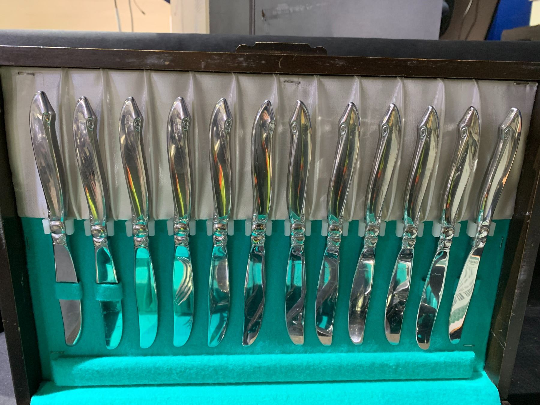 WM. A ROGERS STAINLESS BY ONEIDA LTD. SILVERSMITHS CUTLERY, FLATWARE ...