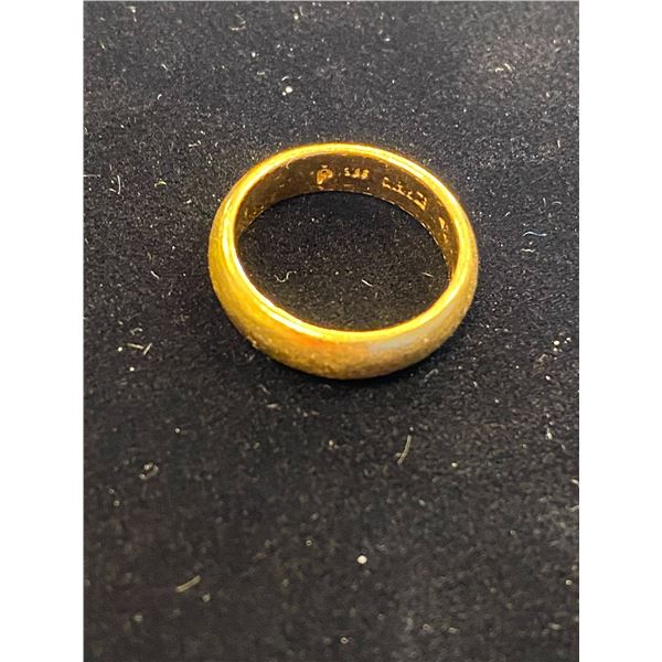 20K+ LADIES WEDDING RING (7.4G) SIZE 6