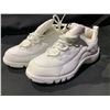 Image 2 : *NEW WITH TAGS* NIKE AIR LADIES SHOES SIZE 7.5