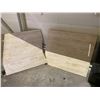 Image 2 : 5 PIECES OF ASSORTED MARBLE