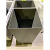 Image 2 : COMMERCIAL ALUMINUM POWDER COATED PLANTER BOX 36X16X16"