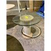 Image 1 : SONE BEVELED GLASS TOP SIDE TABLE APPROX 24" DIAMETER