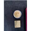 Image 2 : 1997 HONG KONG $1000 GOLD COIN AND CANADA 3C COIN AND STAMP SET (GOLD PLATED SILVER COIN)