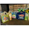 Image 2 : ASSORTED ITEMS INCLUDING; LAUNDRY DETERGENT, SHAMPOO & CONDITIONER, DISINFECTANT & MORE