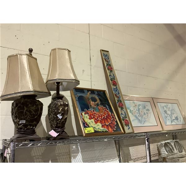 2 TABLE LAMPS, 4 ASSORTED PICTURES,