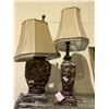 Image 2 : 2 TABLE LAMPS, 4 ASSORTED PICTURES,