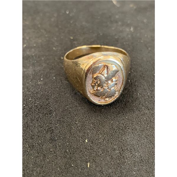 10K MENS RING WITH ROMAN MOTIF