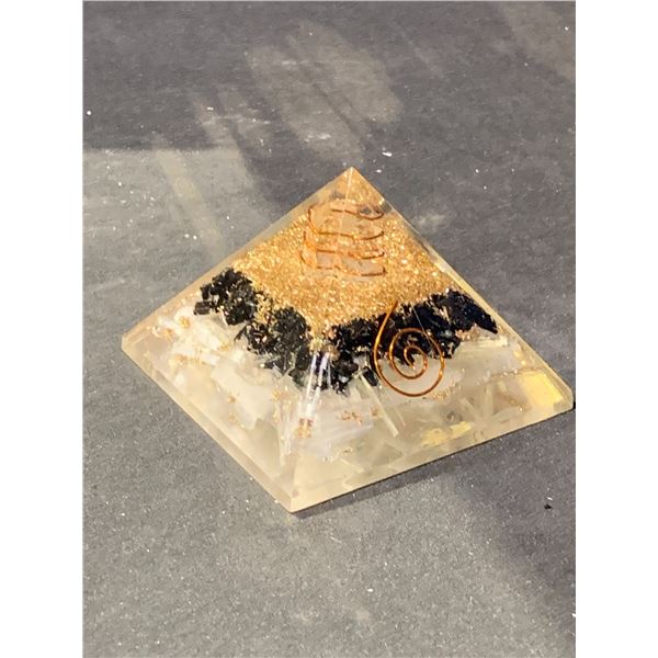 NEW SELENITE ORGONITE INDIA PYRAMID RETAIL $289.51 APPROX 3X3"