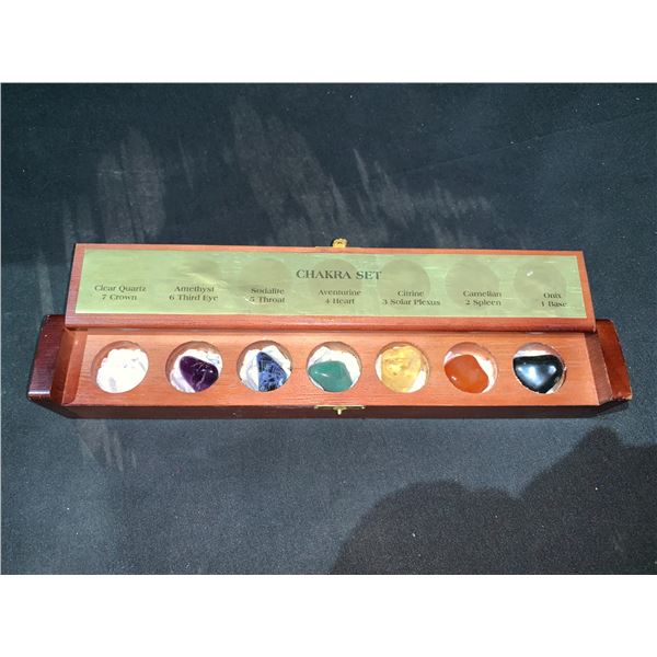 CHAKRA SET WITH VARIOUS STONES