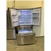 Image 2 : SAMSUNG STAINLESS STEEL FRENCH DOOR FRIDGE WITH FLEX ZONE AND ICE AND WATER MODEL RF4287HARS