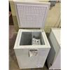 Image 2 : INSIGNIA CHEST FREEZER MODEL NS-CZ35WH3