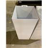 Image 1 : COMMERCIAL ALUMINUM POWDER COATED PLANTER BOX 12X12X32"