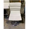 Image 2 : 2 WHITE GAS LIFT BAR STOOLS