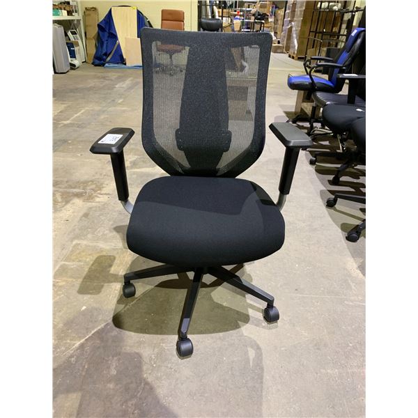 MESHBACK ROLLING OFFICE CHAIR